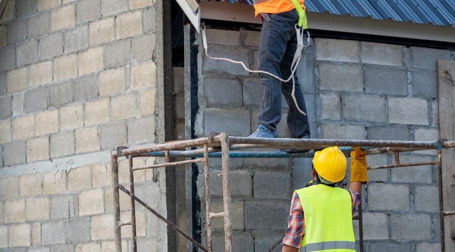 Professional gutter cleaning in Kayenta, AZ